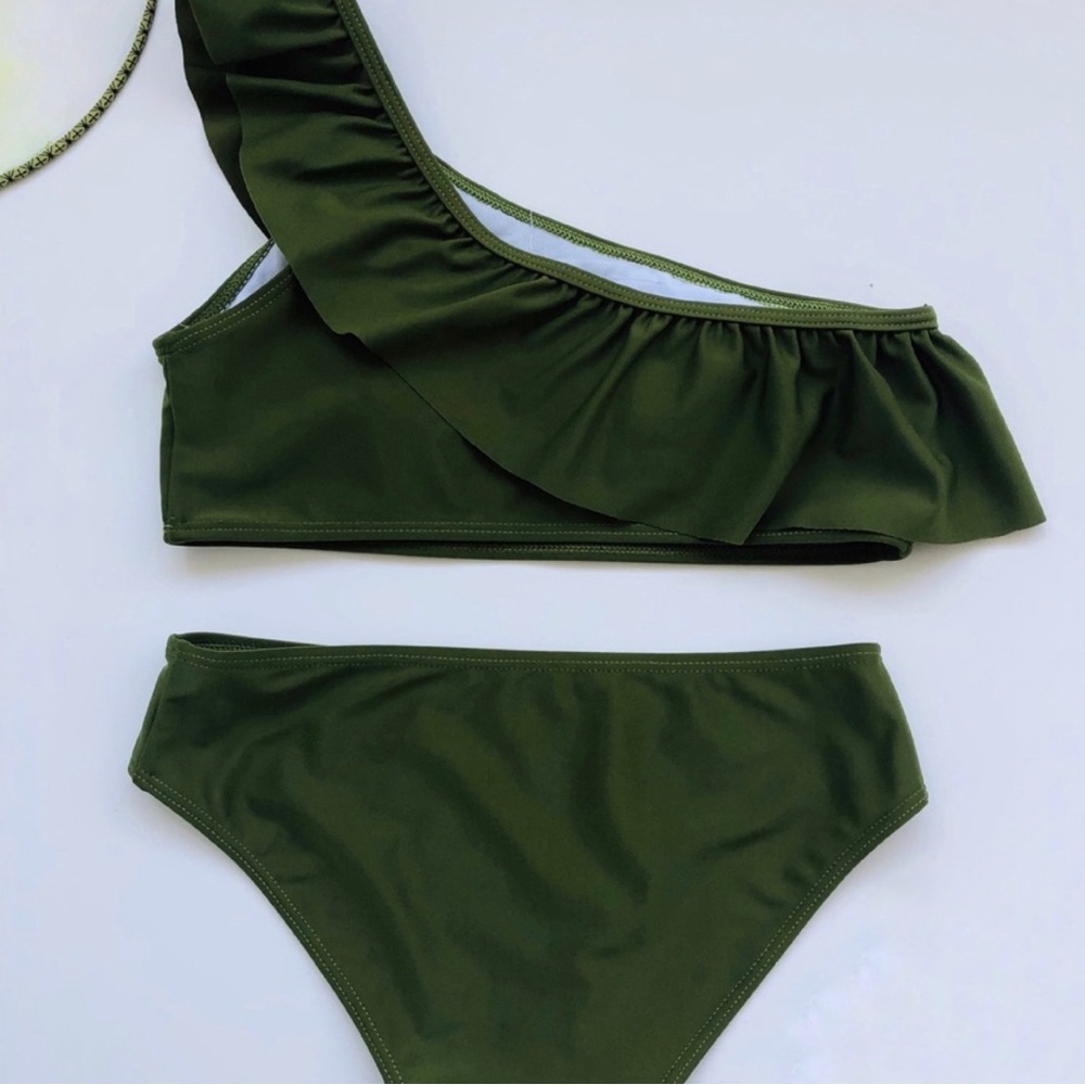 green rruffle bikini set 💚 - Picture 5 of 6